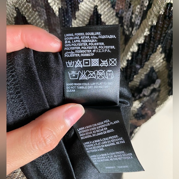 BEBE ZIGZAG SEQUIN DRESS W/CHAIN BK - Picture 6 of 7